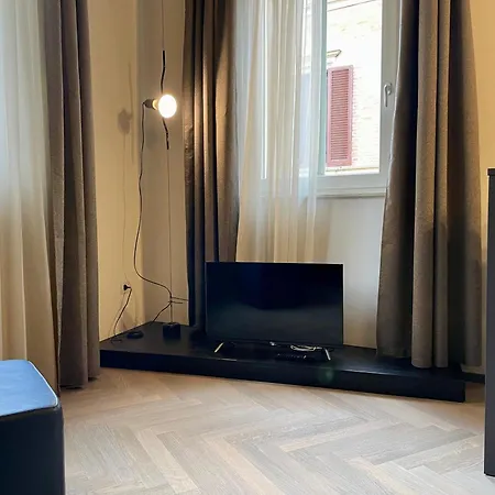 Saragozza 3 Intero In Centro Storico Wifi E Parcheggio Gratuito Appartement Modène