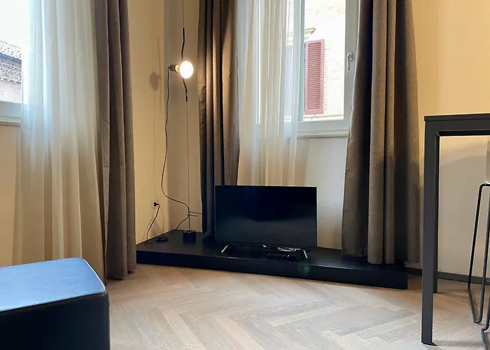 Saragozza 3 Intero In Centro Storico Wifi E Parcheggio Gratuito Apartman Modena